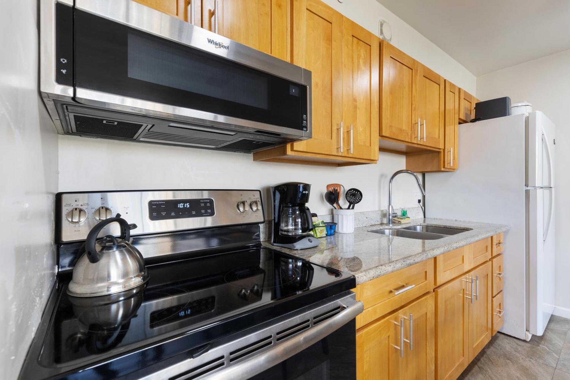 Light & Airy 8Th Floor Ocean View Condo With Lanai Condo Гонолулу Екстер'єр фото